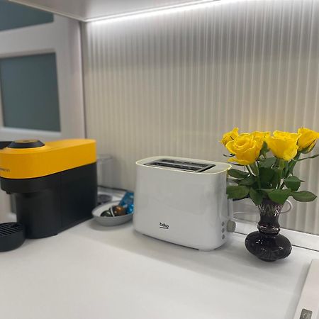 شقة Studio Alice Romana Square بوخارست المظهر الخارجي الصورة